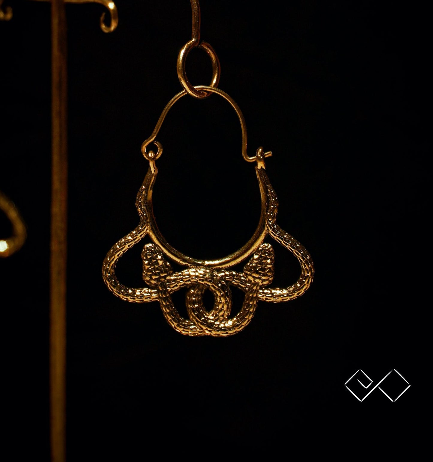 Serpent Loop
